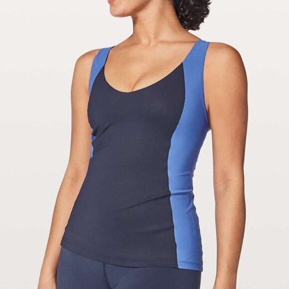 lululemon athletica Tops - Lululemon Long Breath 2-In-1 Tank Midnight Navy / Moroccan Blue Size 6 B / C Cup